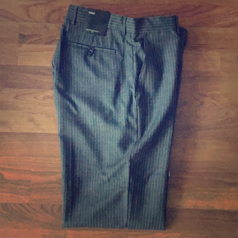Men’s gray pinstripe Banana Republic dress pants